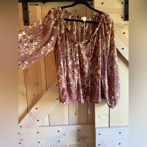 NWT Lovestitch Floral Lurex Chiffon Blouse - Picture 3 of 7